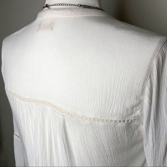 Hollister Boho Blouse Hi Low V neck Crochet detail XS - Picture 5 of 14